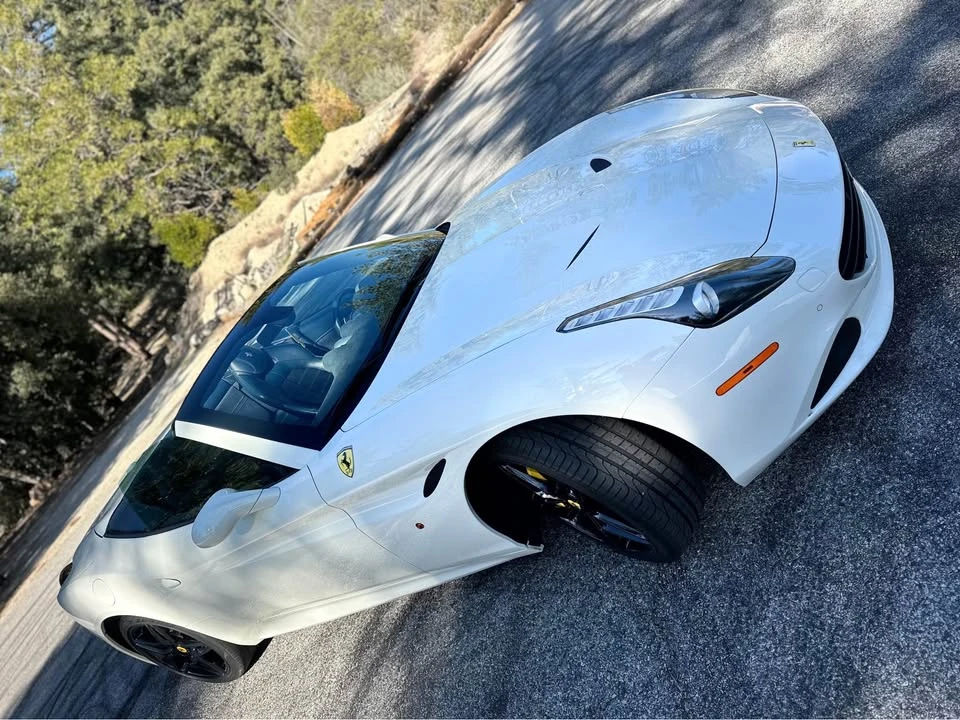 2016 Ferrari California T - Image 8 of 19