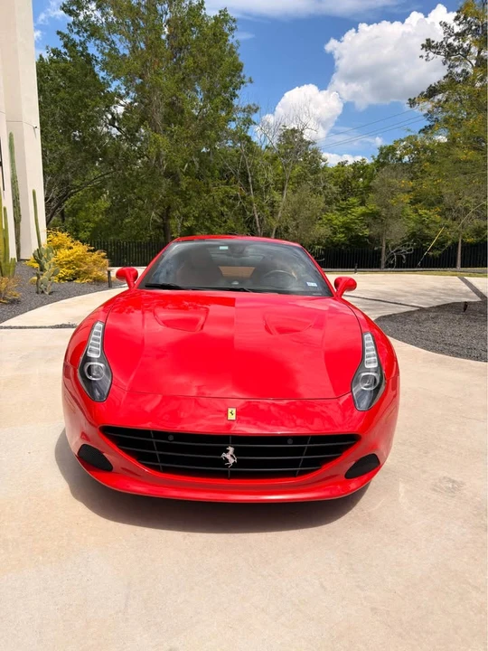 2016 Ferrari California T - Image 3 of 14