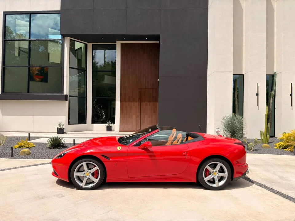 2016 Ferrari California T - Image 6 of 14