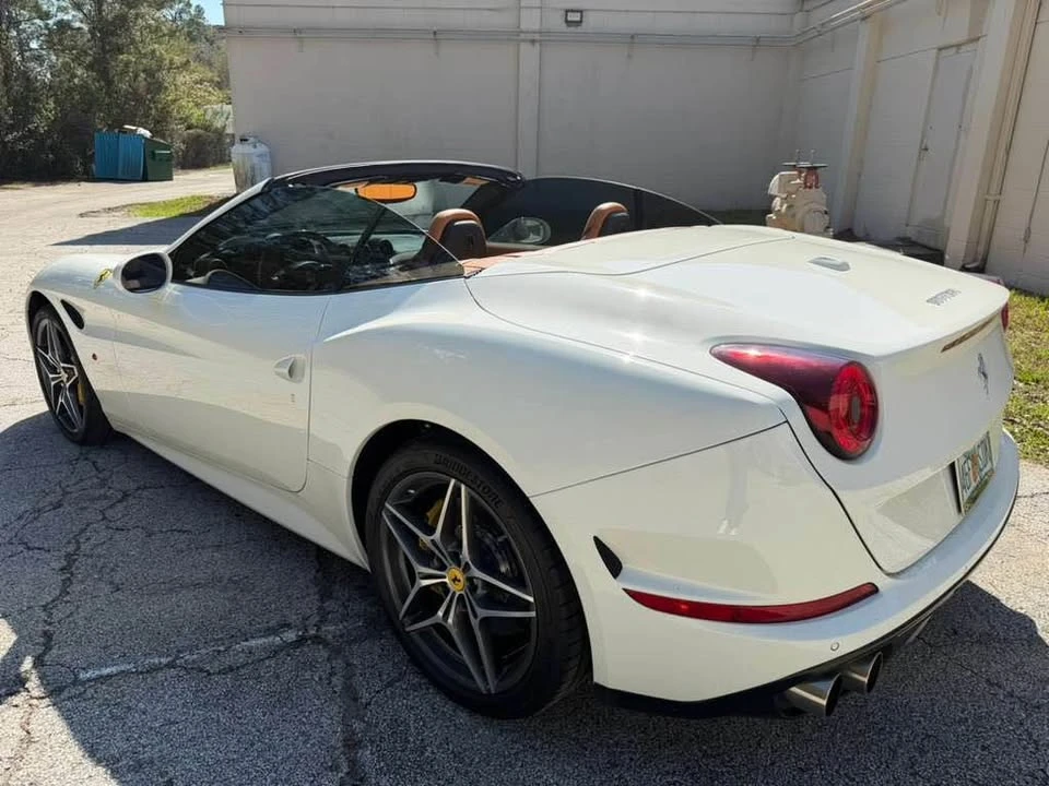 2016 Ferrari California T - Image 3 of 20
