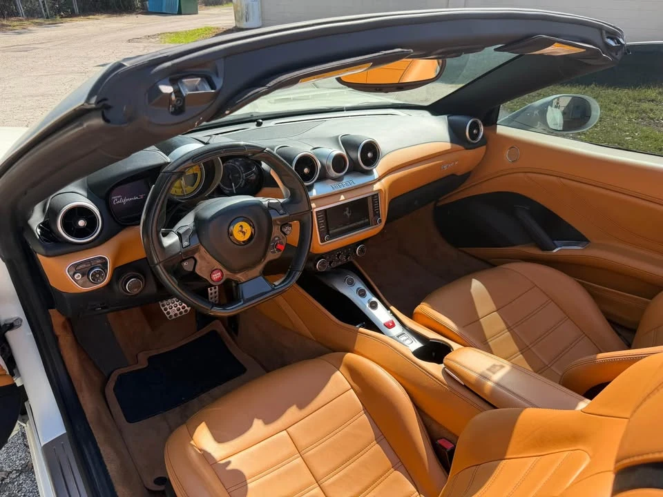 2016 Ferrari California T - Image 8 of 20