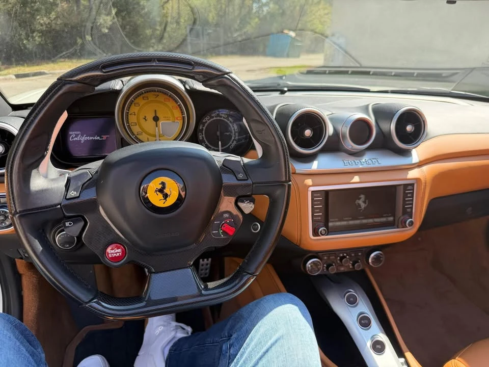 2016 Ferrari California T - Image 9 of 20