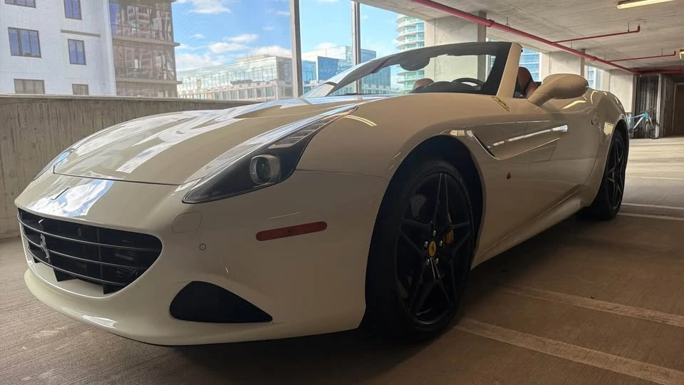2016 Ferrari California T - Image 5 of 11