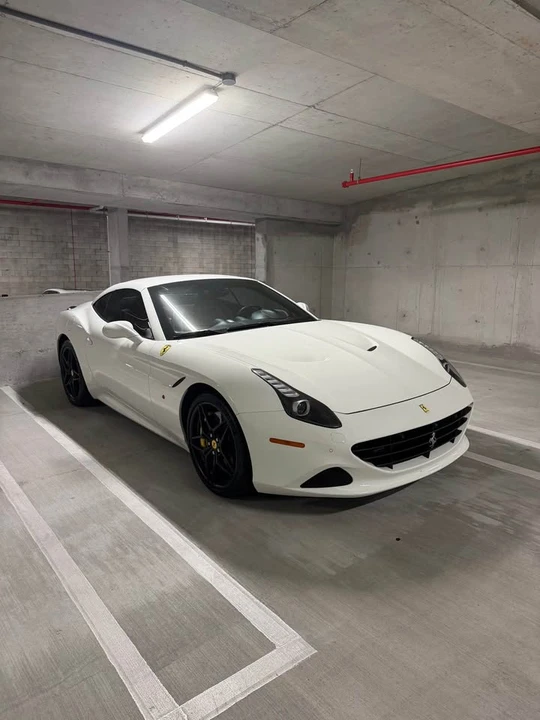 2016 Ferrari California T - Image 11 of 11