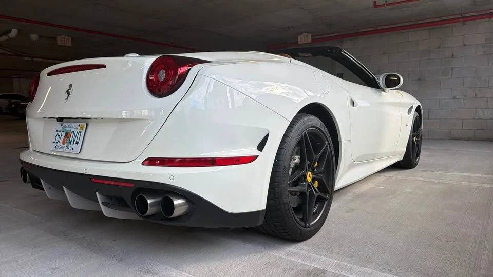 2016 Ferrari California T - Image 4 of 11