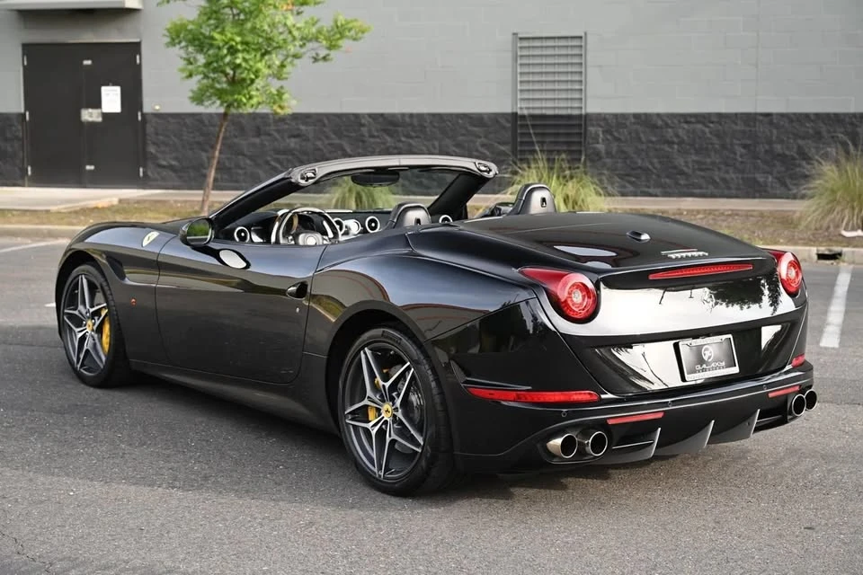2016 Ferrari California T - Image 5 of 20