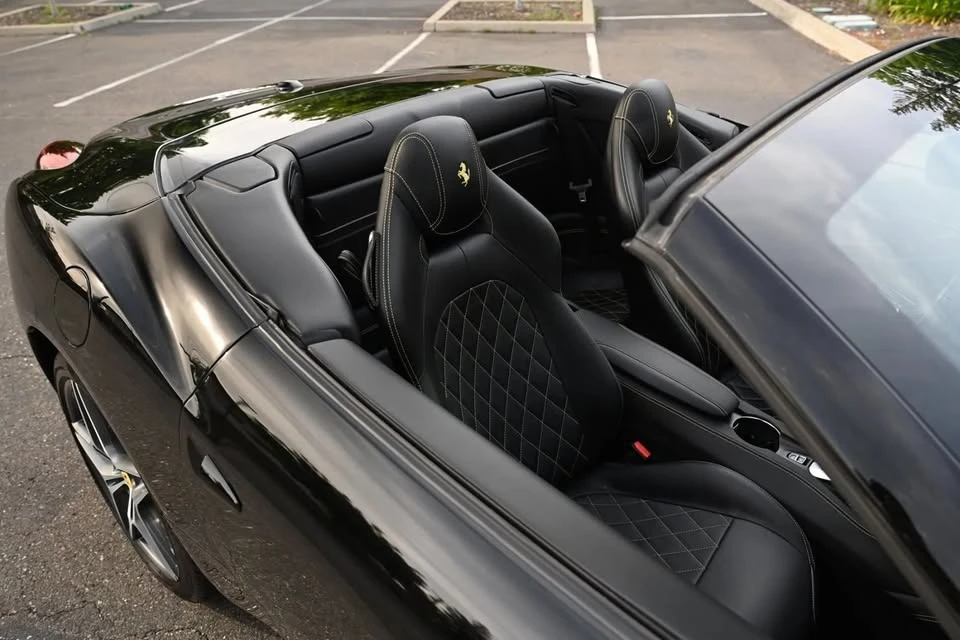 2016 Ferrari California T - Image 10 of 20