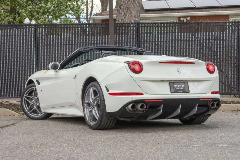 2016 Ferrari California T - Image 5 of 5