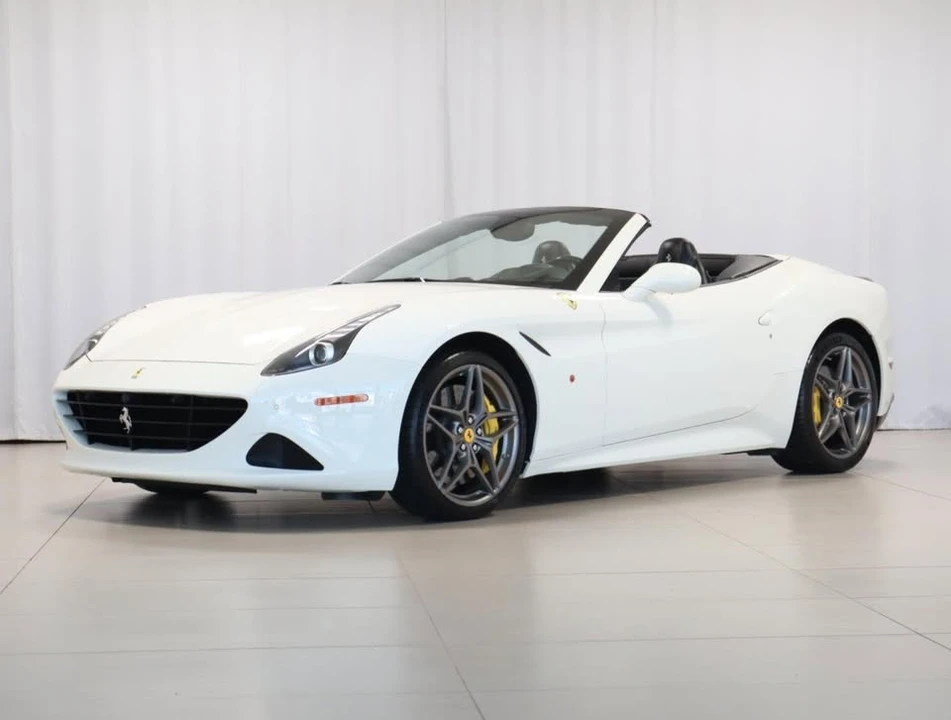 2016 Ferrari California T - Image 3 of 18