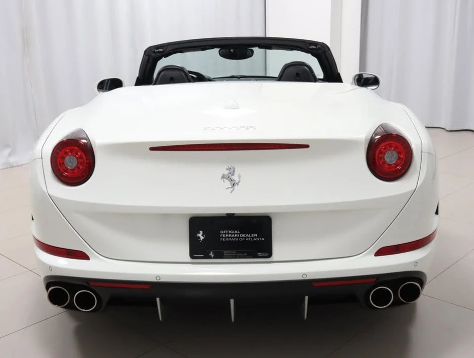 2016 Ferrari California T - Image 10 of 18