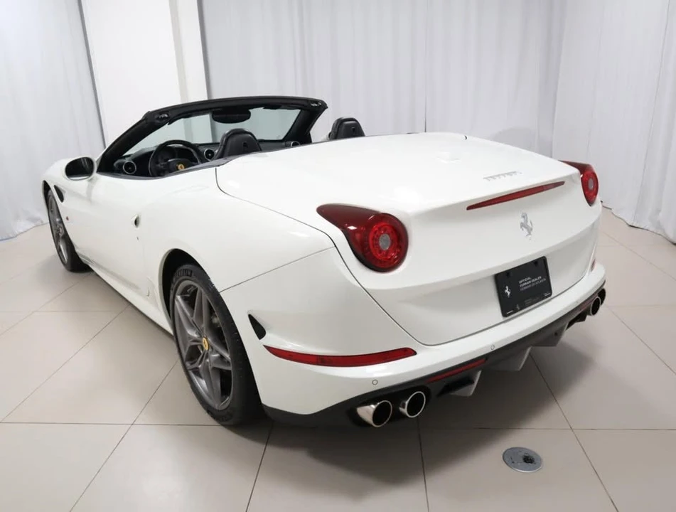 2016 Ferrari California T - Image 11 of 18