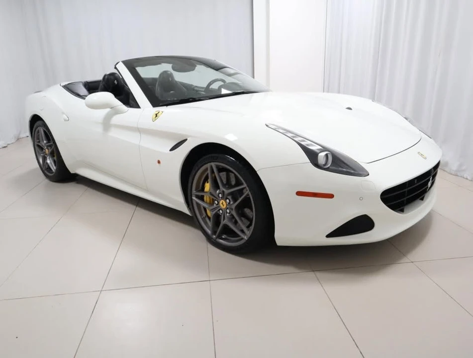 2016 Ferrari California T - Image 5 of 18