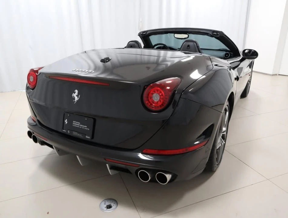 2016 Ferrari California T - Image 12 of 19