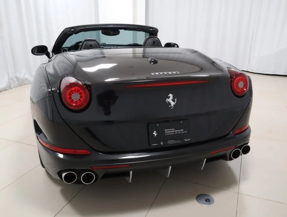 2016 Ferrari California T - Image 14 of 19