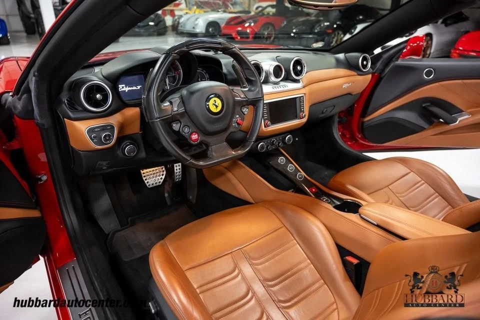 2016 Ferrari California T - Image 16 of 19