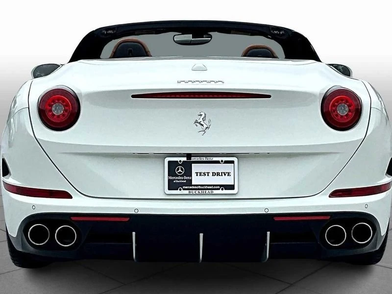 2016 Ferrari California T - Image 4 of 5
