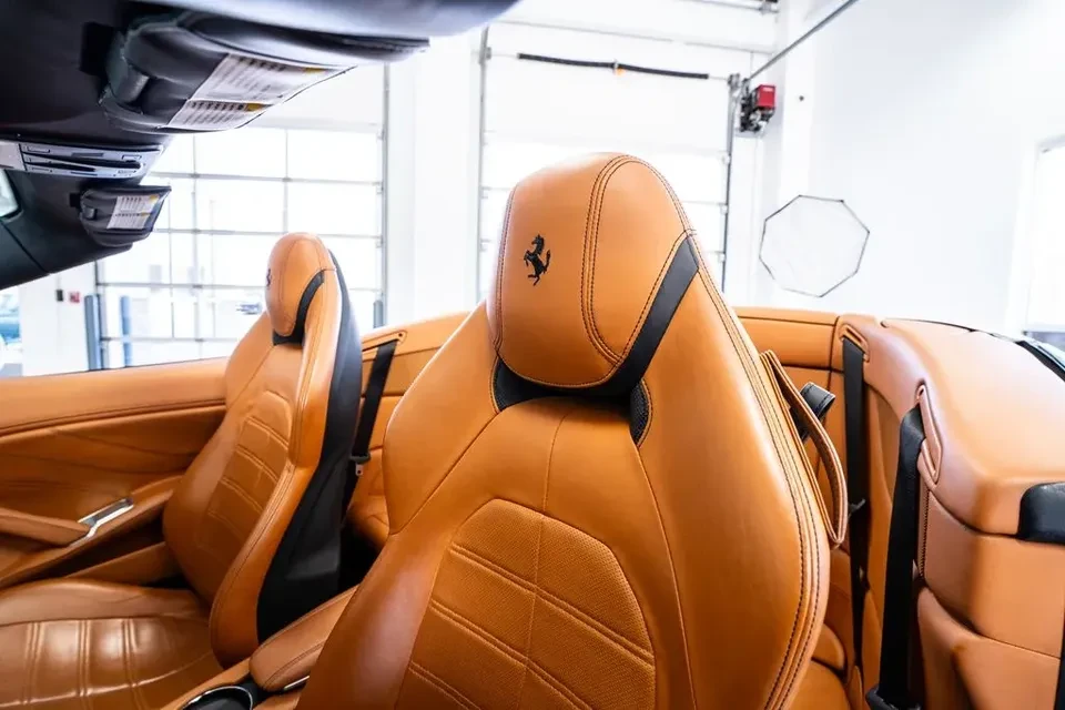 2016 Ferrari California T - Image 13 of 18
