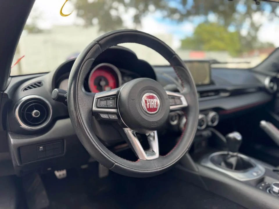 2016 Fiat 124 Spider - Image 13 of 16