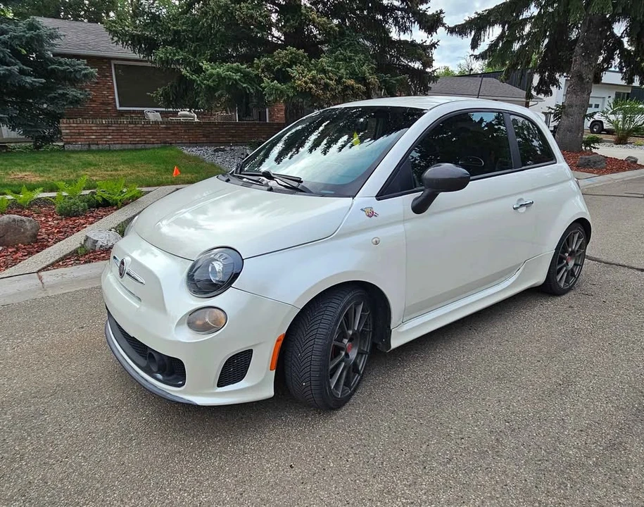 2016 Fiat Abarth 500 - Image 2 of 10