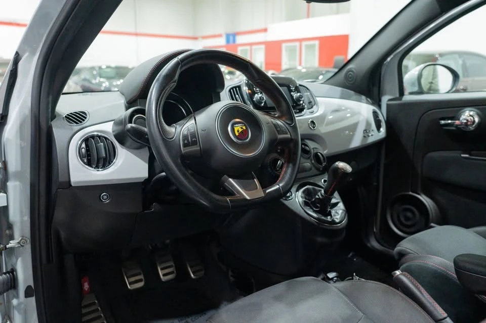 2016 Fiat Abarth 500 - Image 15 of 20
