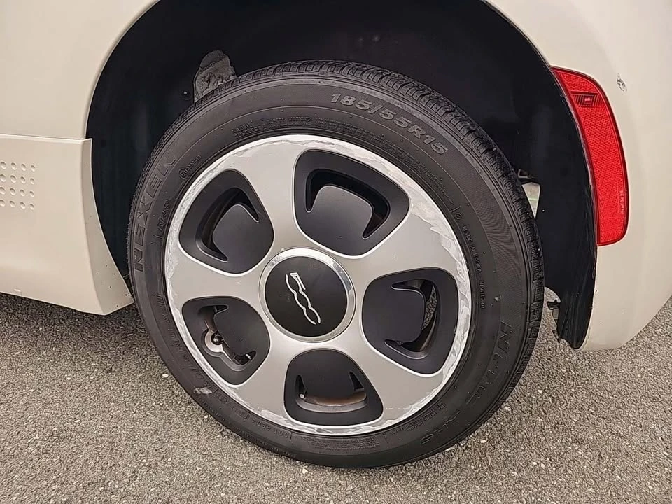 2016 Fiat 500 - Image 8 of 21