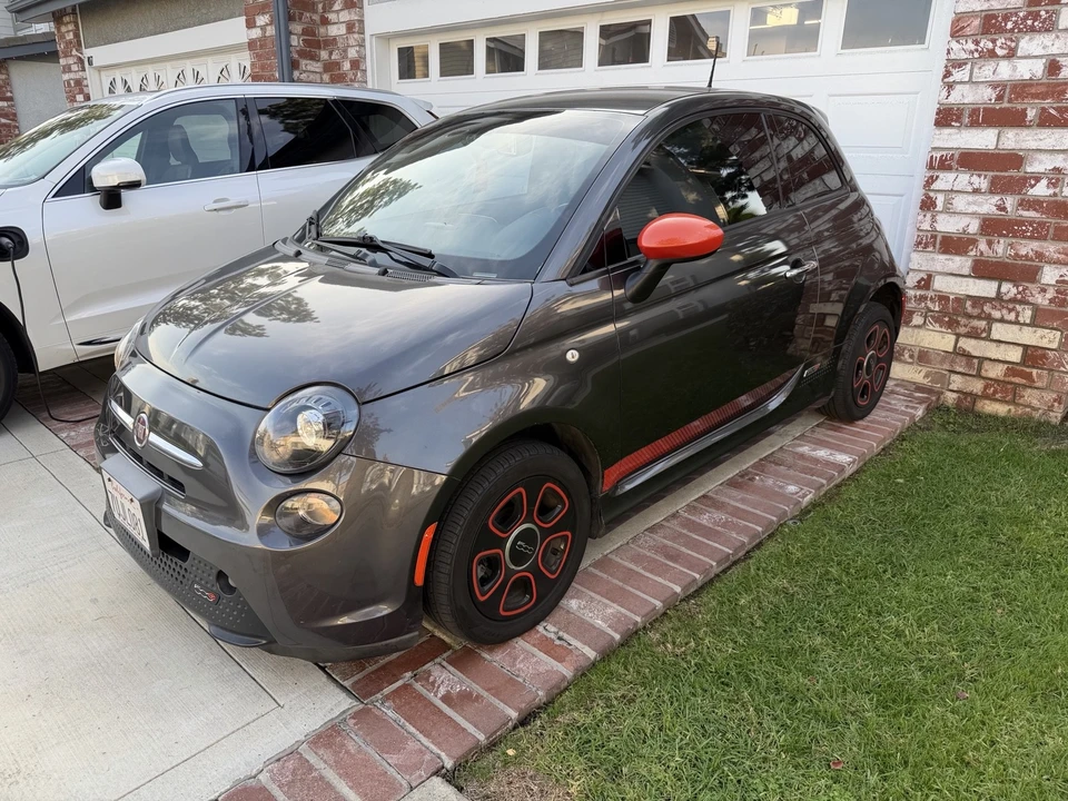 2016 Fiat 500e - Image 3 of 19