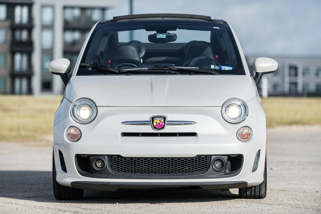 2016 Fiat Abarth 500 - Image 2 of 31