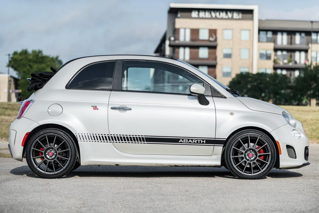 2016 Fiat Abarth 500 - Image 10 of 31