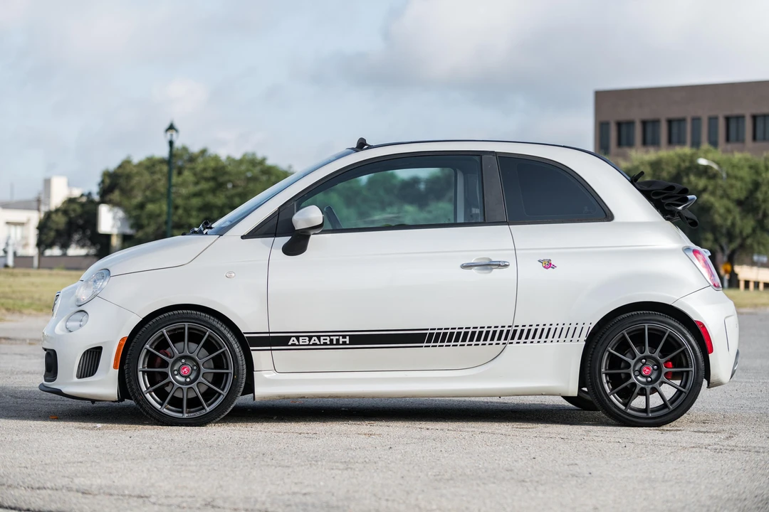 2016 Fiat Abarth 500 - Image 7 of 31