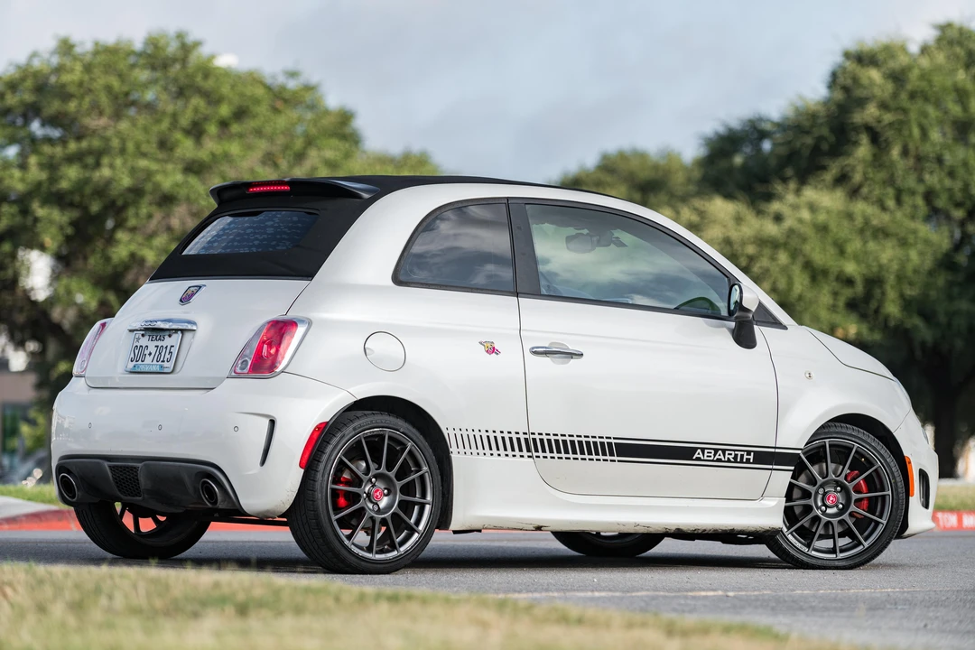 2016 Fiat Abarth 500 - Image 15 of 31