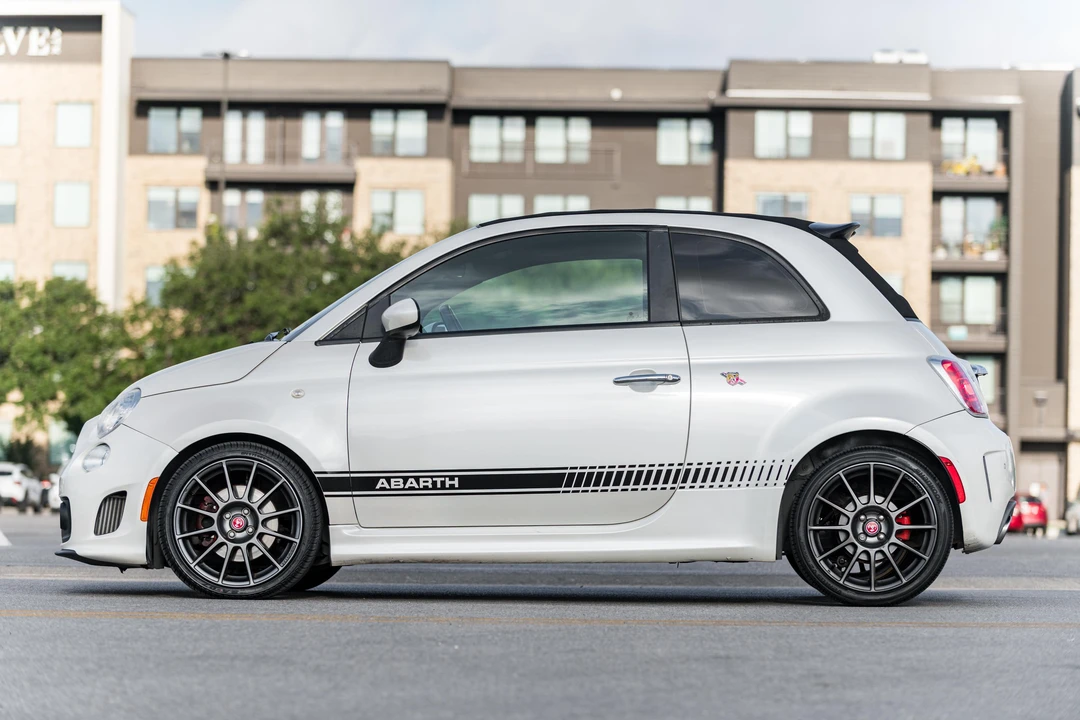 2016 Fiat Abarth 500 - Image 13 of 31