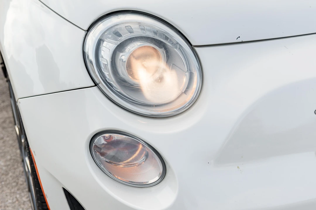 2016 Fiat Abarth 500 - Image 17 of 31