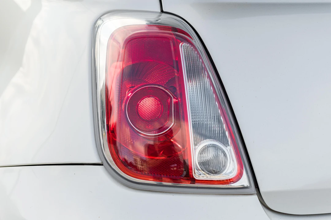 2016 Fiat Abarth 500 - Image 22 of 31