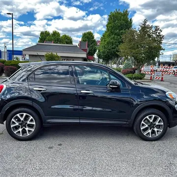 2016 Fiat 500X Lounge Sport Utility 4D