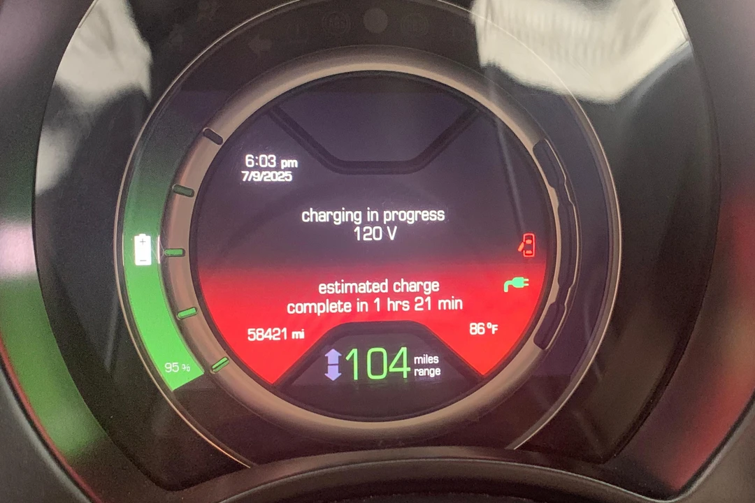 2016 Fiat 500e - Image 25 of 25