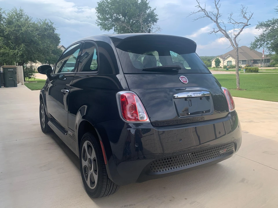 2016 Fiat 500e - Image 7 of 25