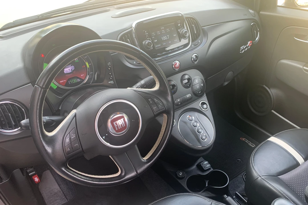2016 Fiat 500e - Image 22 of 25