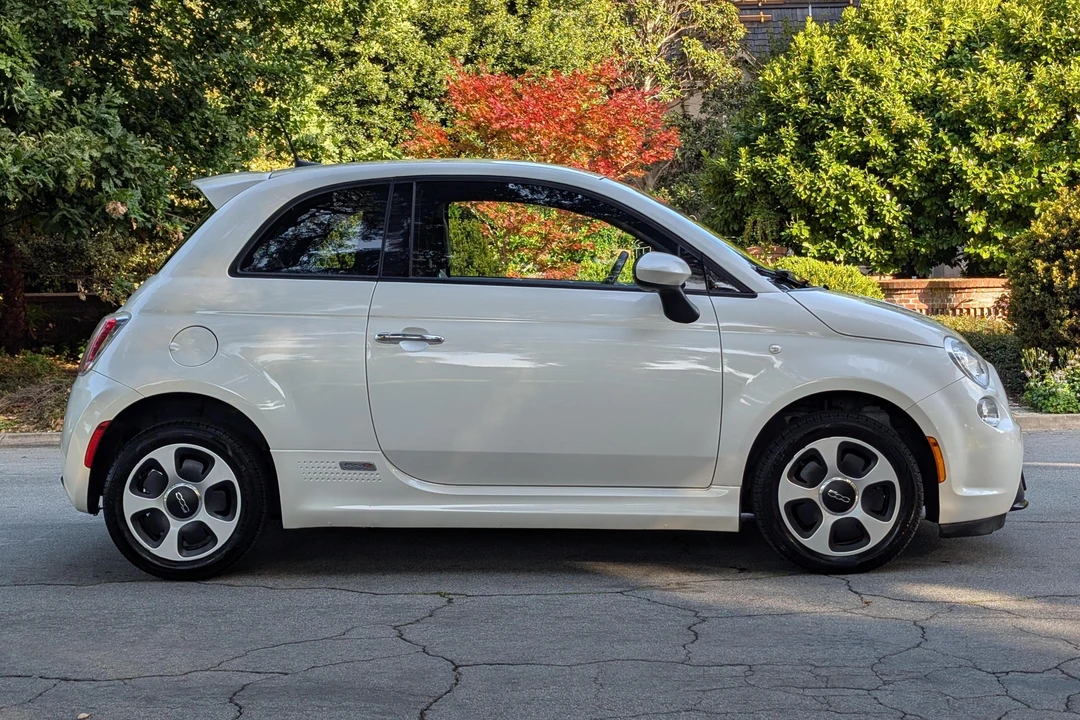 2016 Fiat 500e - Image 3 of 31
