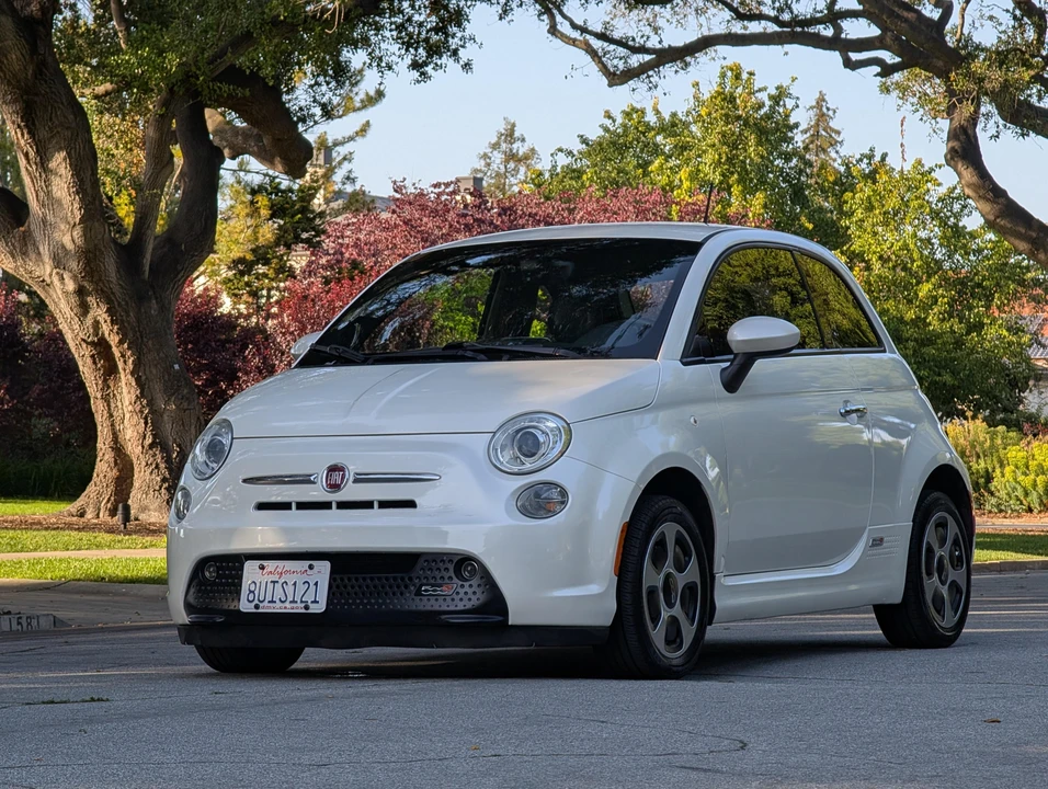 2016 Fiat 500e - Image 7 of 31