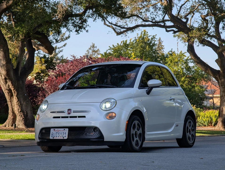2016 Fiat 500e - Image 8 of 31