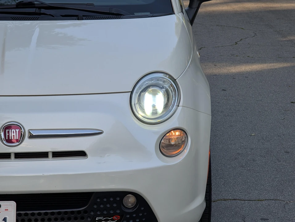 2016 Fiat 500e - Image 26 of 31