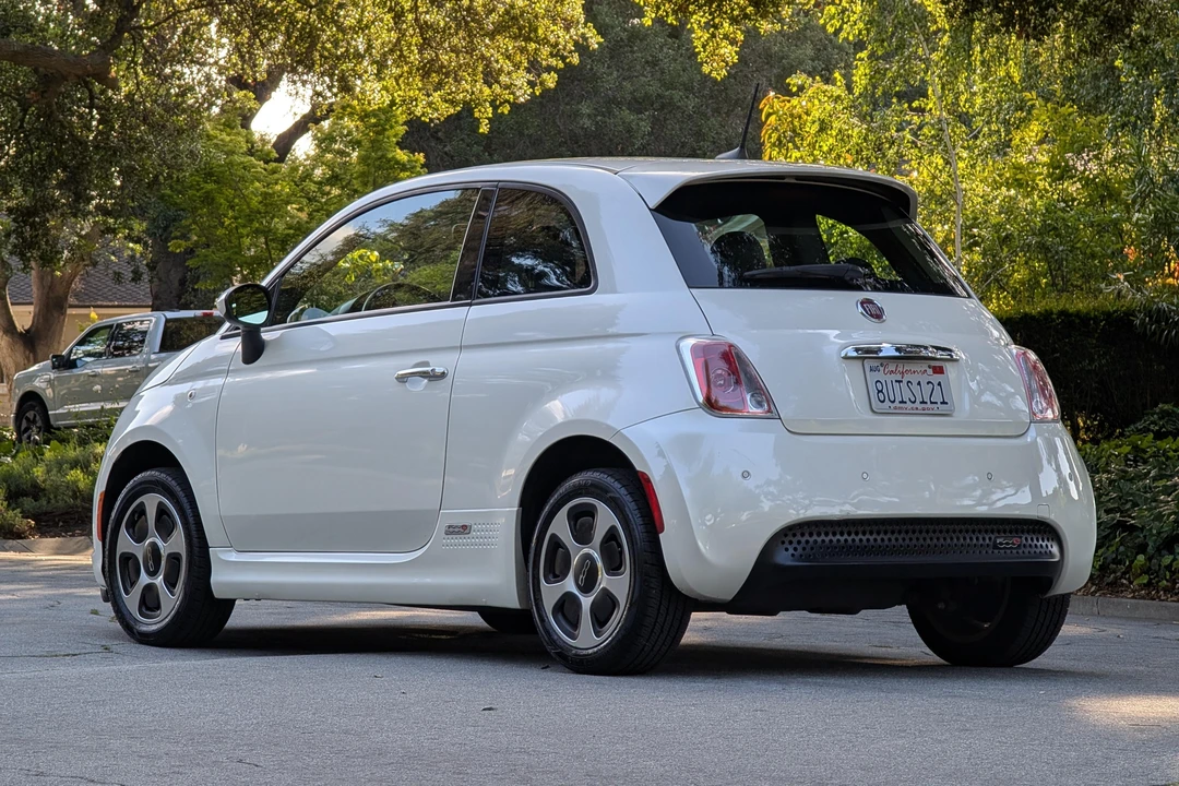 2016 Fiat 500e - Image 4 of 31