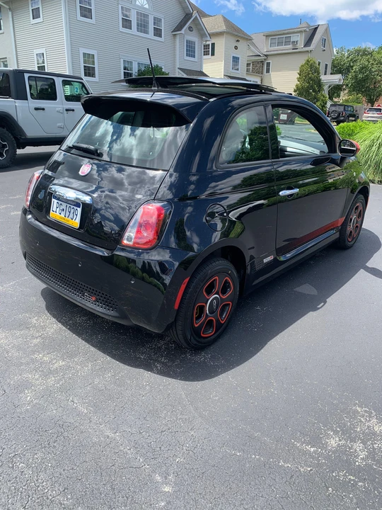 2016 Fiat 500e - Image 22 of 31