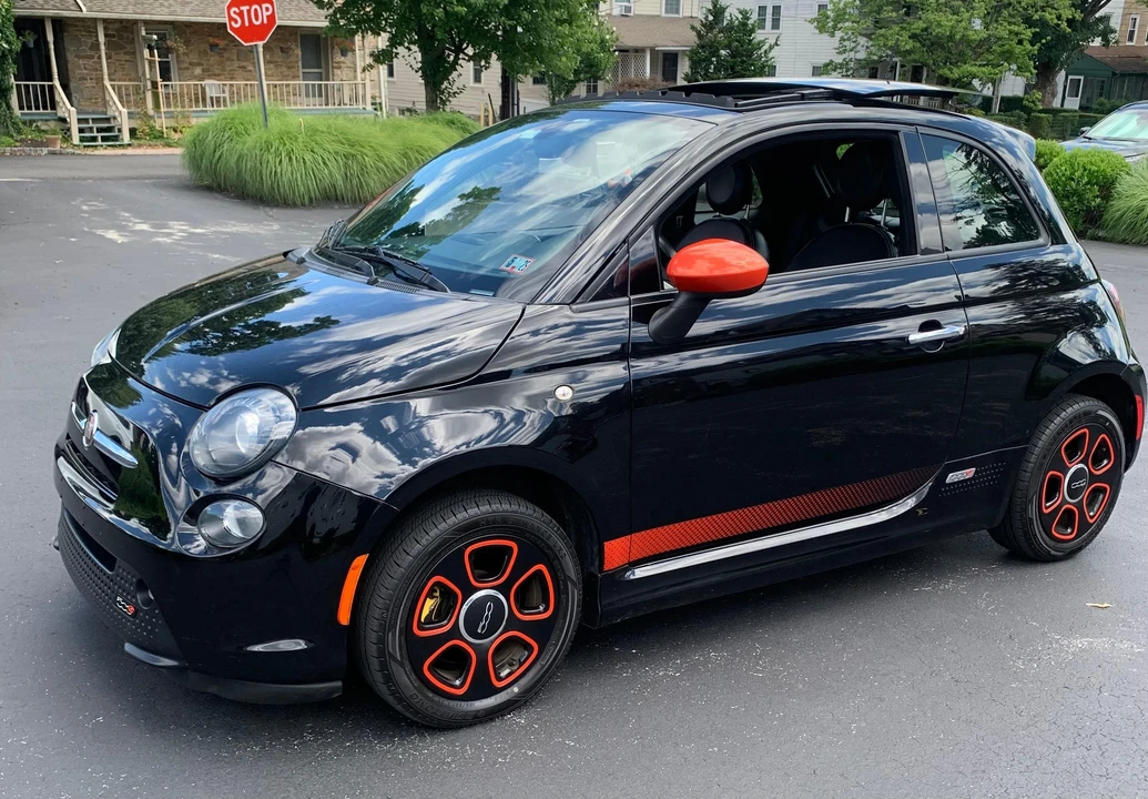 2016 Fiat 500e - Image 10 of 31