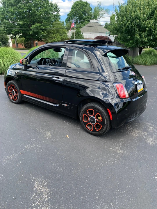 2016 Fiat 500e - Image 13 of 31