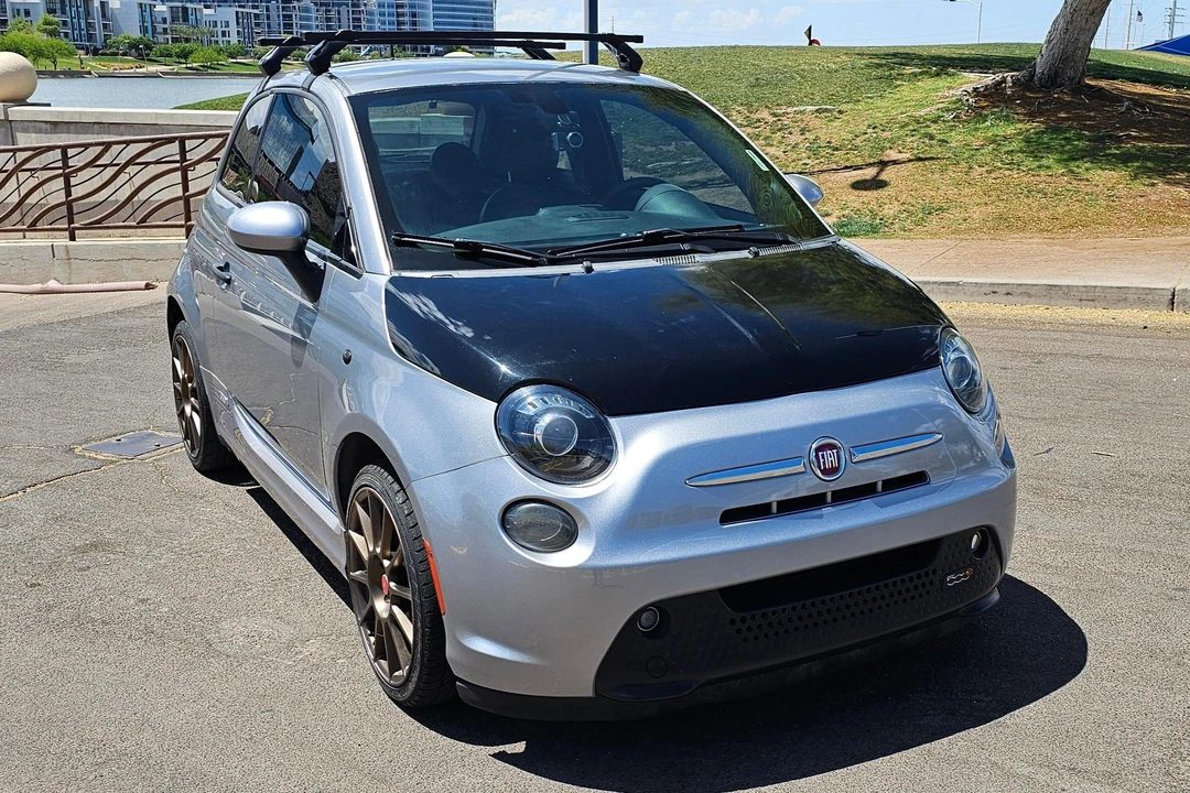 2016 Fiat 500e - Image 18 of 31