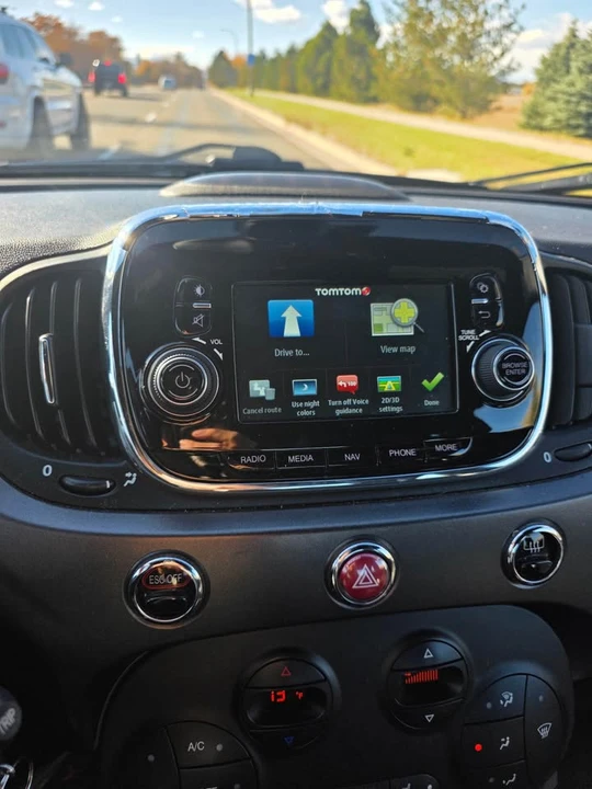 2016 Fiat 500e - Image 6 of 7