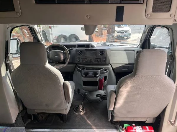 2016 Ford Econoline Van - Image 5 of 5