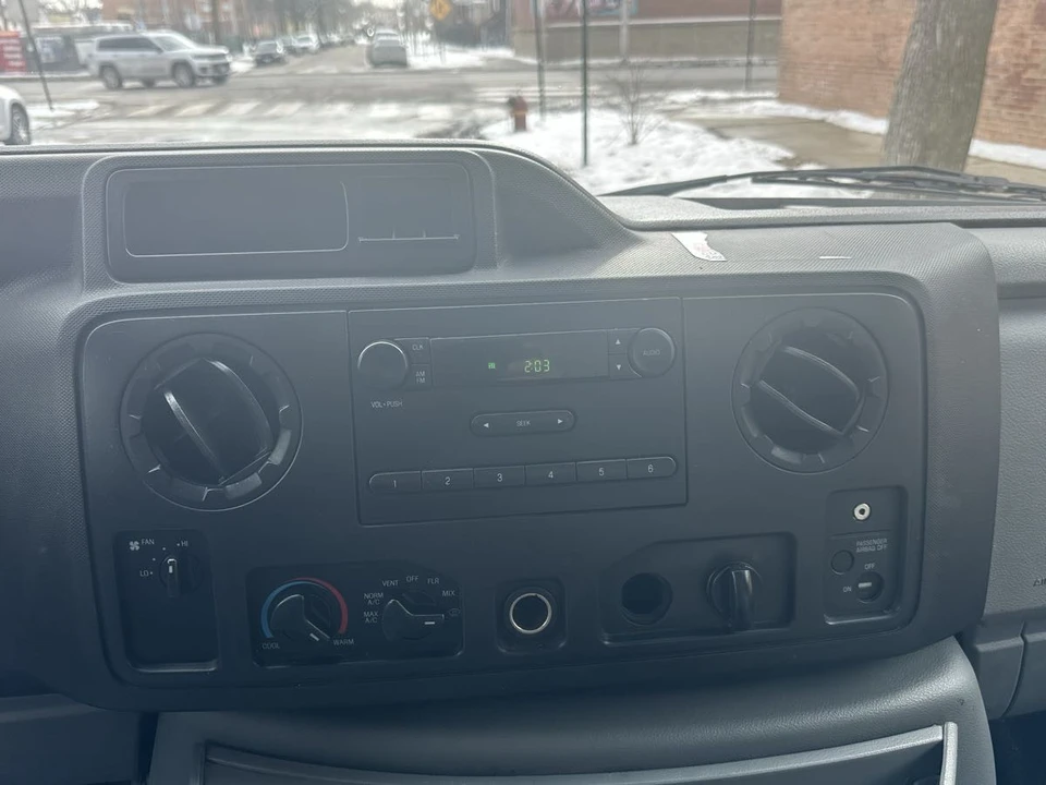2016 Ford Econoline Van - Image 21 of 21