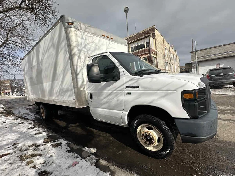 2016 Ford Econoline Van - Image 12 of 21